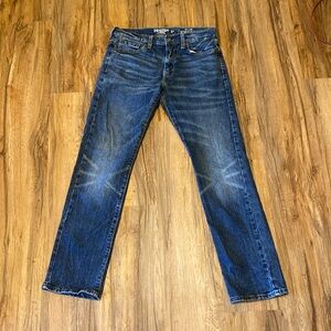 Men’s Dark Wash Levi’s
